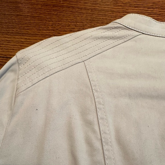 White House Black Markt zip up jacket light gray - Picture 13 of 13